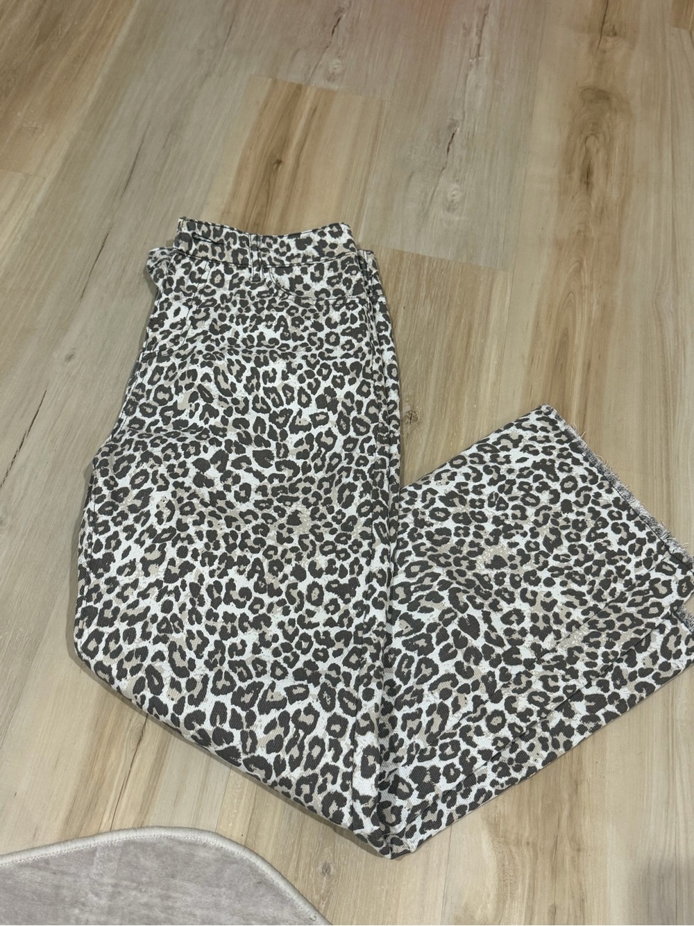 Leopard Print Women’s Jeans - White & Brown